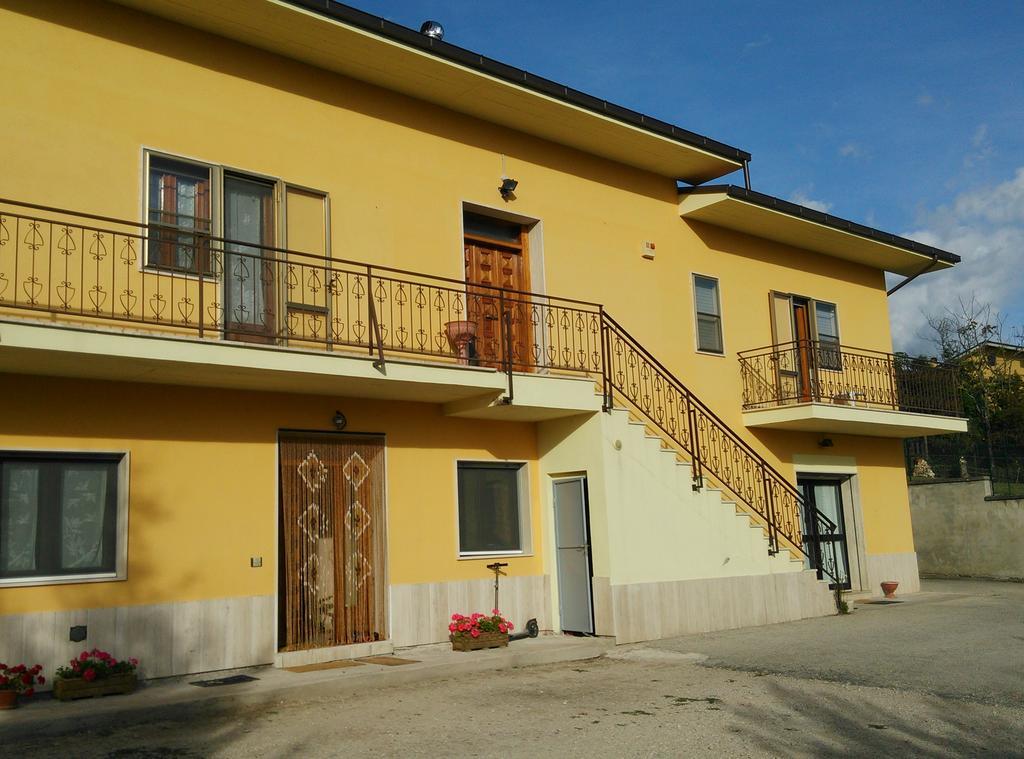 B&B L'Aquila Bagian luar foto
