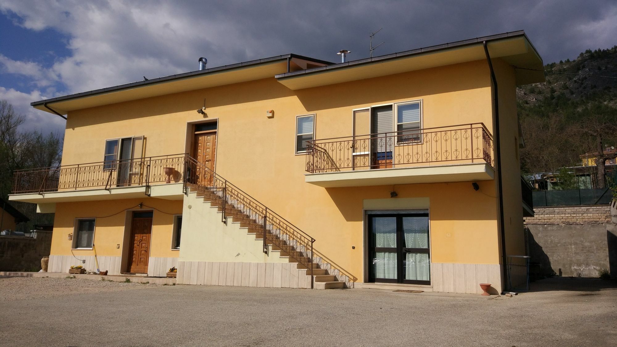 B&B L'Aquila Bagian luar foto